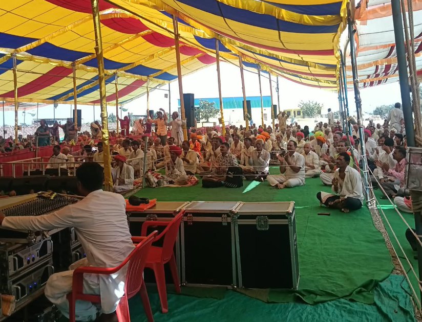 भगवान का स्मरण करने से दूर होते हैं जीवन के कष्ट : कथावाचक प्रेमनारायण गेहूंखेड़ी