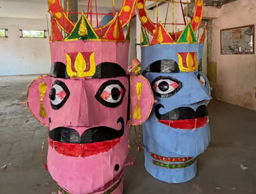 दशहरा पर रावण दहन में इंजीनियर कन्हैया लाल धाकड़ होंगे मुख्य अतिथि, 51 फीट का रावण और 31-31 फीट के कुंभकर्ण-मेघनाथ के पुतले जलेंगे