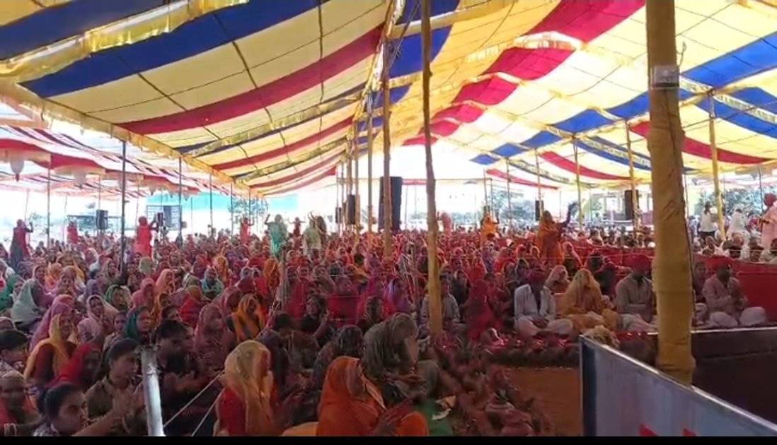 कथावाचक ने सदाचार और भगवान के प्रति प्रेम का दिया संदेश