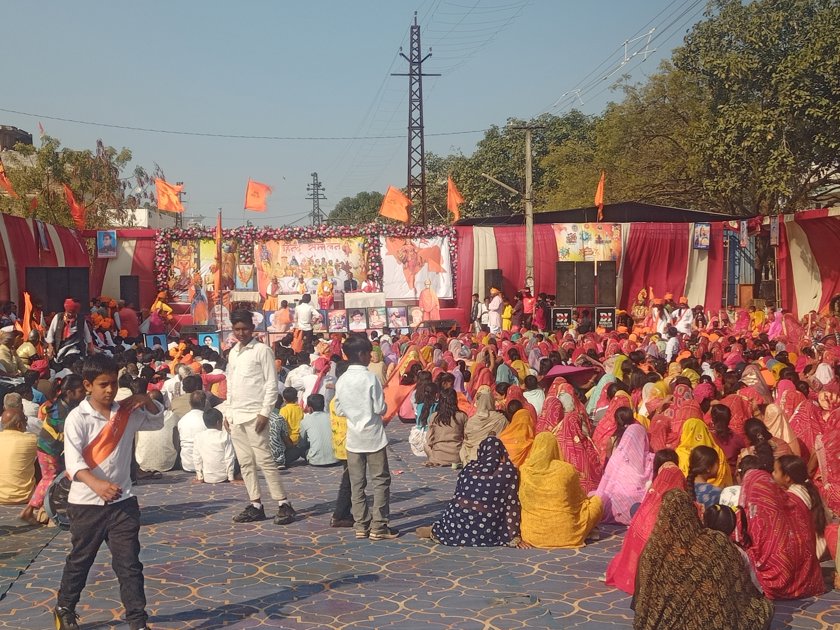 उमड़ा हिंदुत्व का ज्वार, 1100 महिलाओं ने धारण किए कलश, 7 हजार लोगों के लिए महाप्रसादी आयोजन