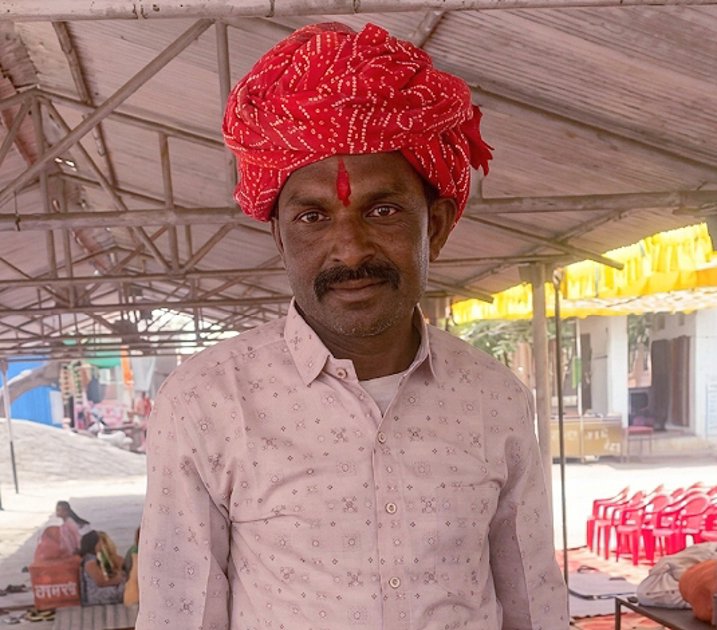 तलाश करने पहुंचे परिजनों को दूसरे दिन खेत में मृत मिला किसान 