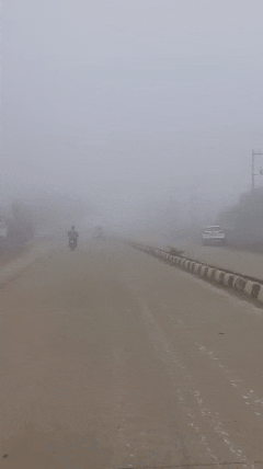 विजिबिलिटी 300 मीटर से कम, घरों में दुबके लोग